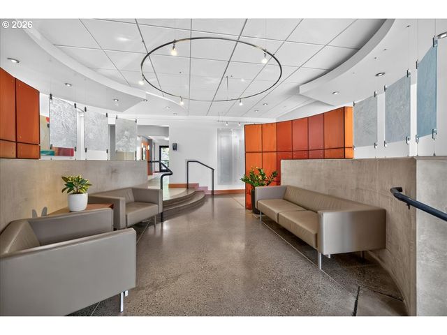 2335 Nw RALEIGH St 129, Portland, OR 97210