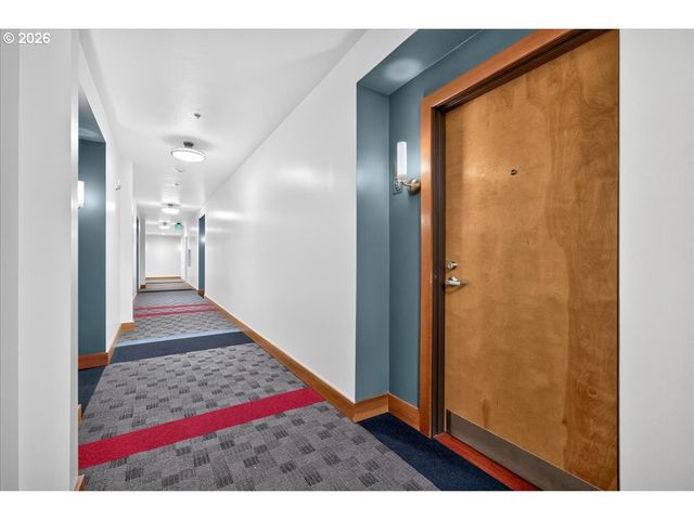 2335 Nw RALEIGH St 129, Portland, OR 97210