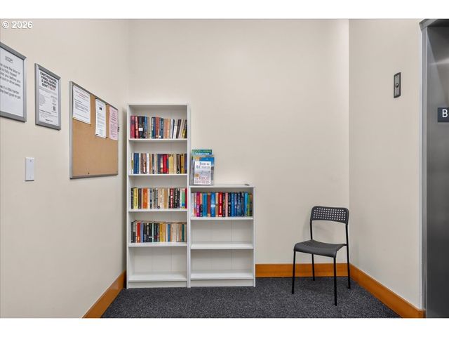 2335 Nw RALEIGH St 129, Portland, OR 97210