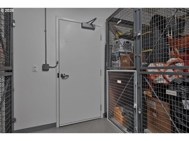 2335 Nw RALEIGH St 129, Portland, OR 97210