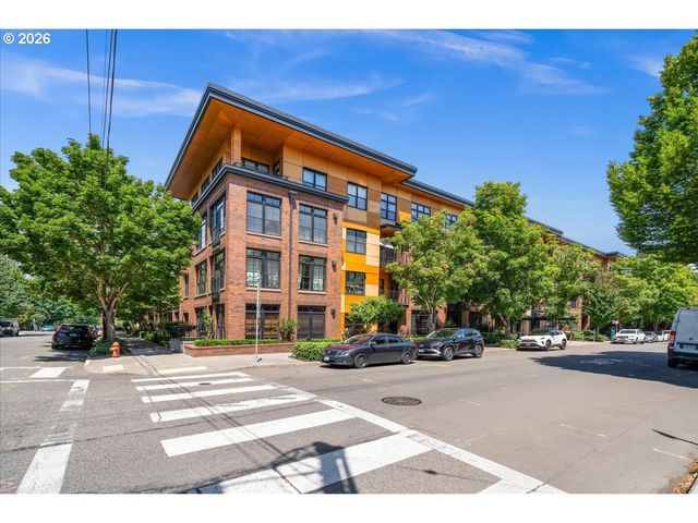 2335 Nw RALEIGH St 129, Portland, OR 97210