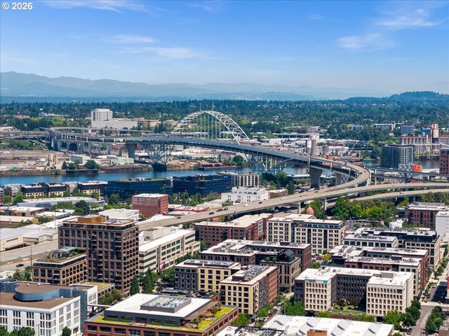 2335 Nw RALEIGH St 129, Portland, OR 97210
