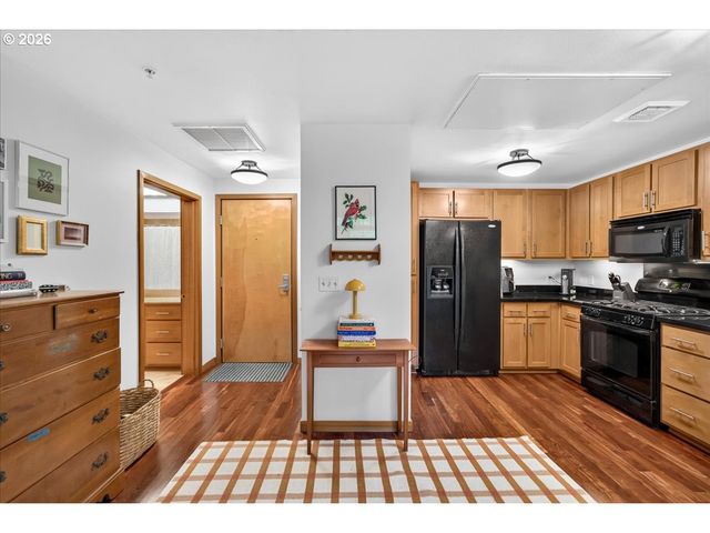 2335 Nw RALEIGH St 129, Portland, OR 97210