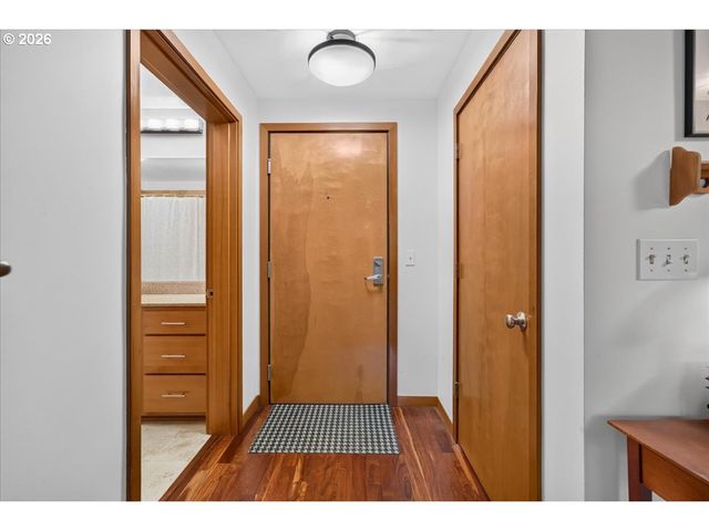2335 Nw RALEIGH St 129, Portland, OR 97210
