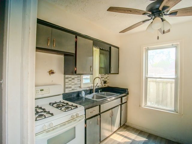 250 E 143rd Street, Dolton, IL 60419