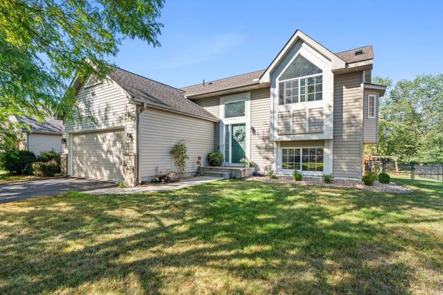 18691 Dylan Drive, Farmington, MN 55024
