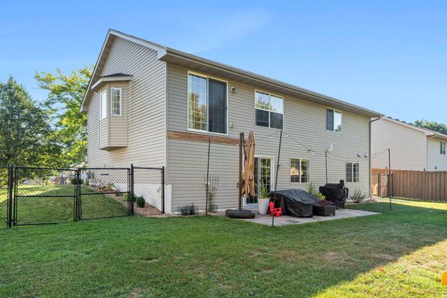 18691 Dylan Drive, Farmington, MN 55024