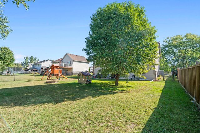 18691 Dylan Drive, Farmington, MN 55024