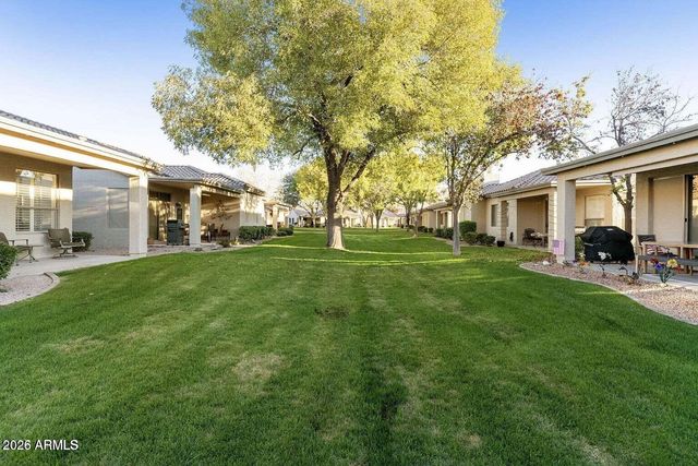 23721 S PLEASANT Way, Sun Lakes, AZ 85248