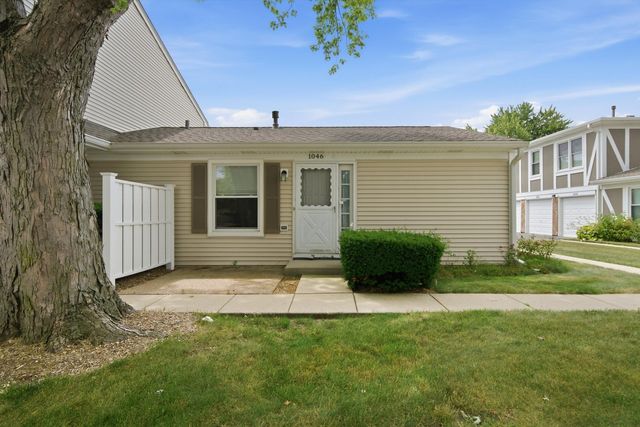 1046 Hampton Harbor 1046, Schaumburg, IL 60193