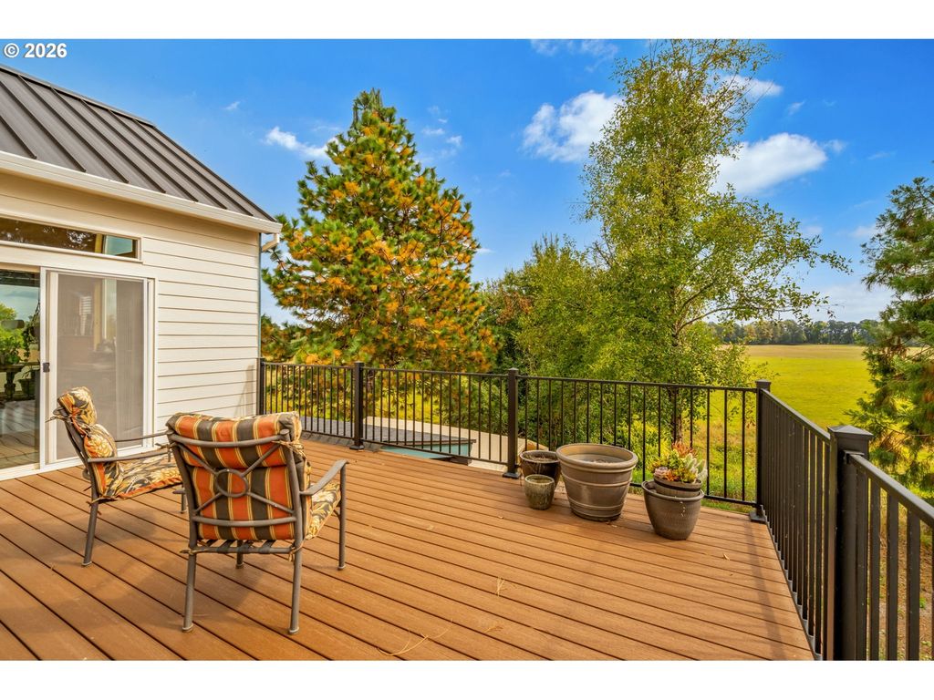 Image 34 of property listing at 14815 Sw DELASHMUTT Ln, Mc Minnville, OR 97128