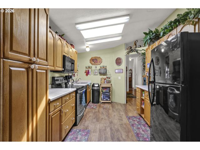 538 LOCHAVEN Ave, Springfield, OR 97477