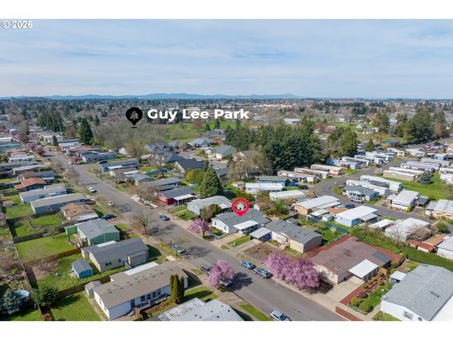 538 LOCHAVEN Ave, Springfield, OR 97477