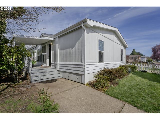 538 LOCHAVEN Ave, Springfield, OR 97477