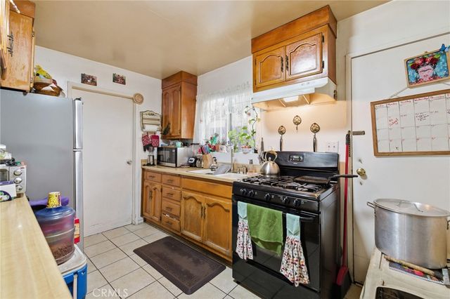 2239 W Sunset Boulevard, Los Angeles, CA 90026