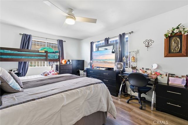 2239 W Sunset Boulevard, Los Angeles, CA 90026
