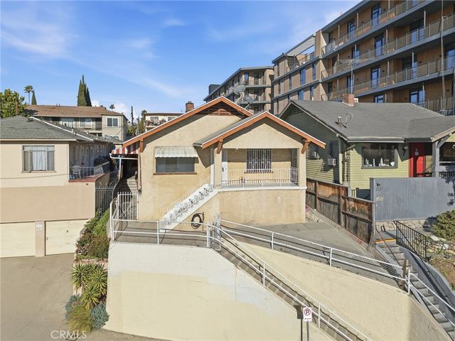 2239 W Sunset Boulevard, Los Angeles, CA 90026
