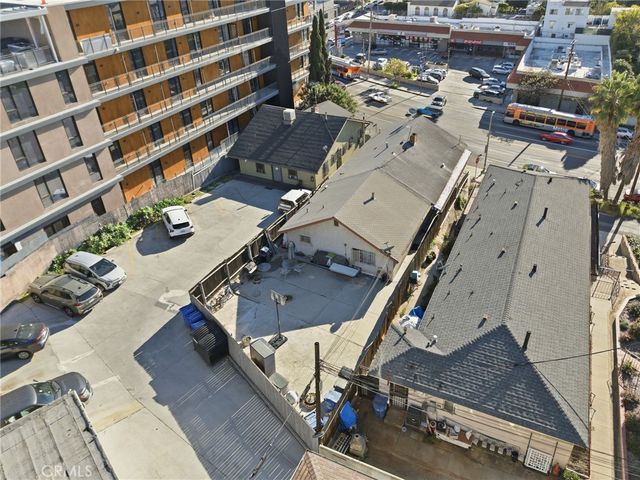 2239 W Sunset Boulevard, Los Angeles, CA 90026
