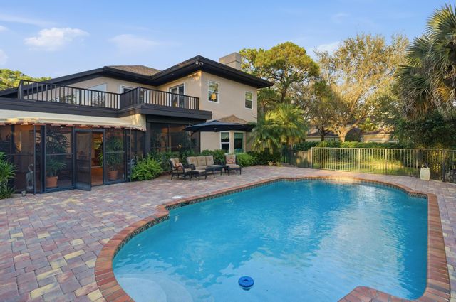 4838 Charlton Way, Delray Beach, FL 33445