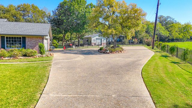 3725 County Road 0004, Corsicana, TX 75110