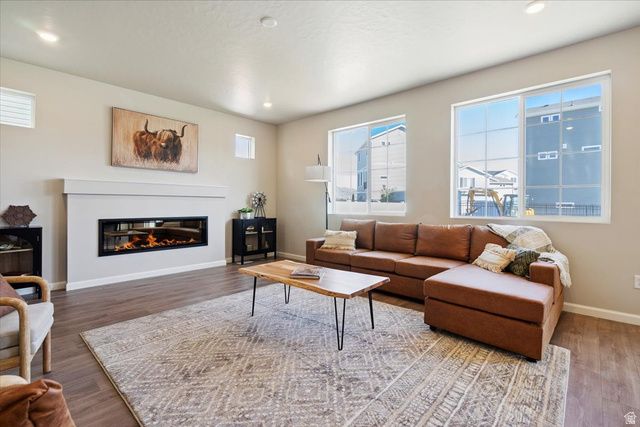 7058 N SANDSTONE WAY, Eagle Mountain, UT 84005