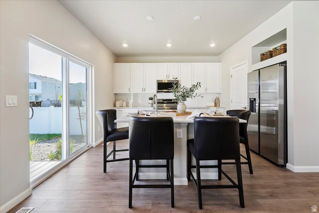 7058 N SANDSTONE WAY, Eagle Mountain, UT 84005