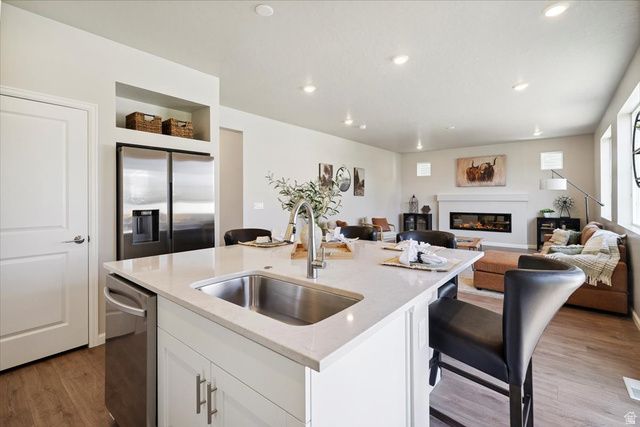 7058 N SANDSTONE WAY, Eagle Mountain, UT 84005