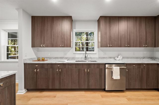 3328 NW 18TH AVENUE, Gainesville, FL 32605