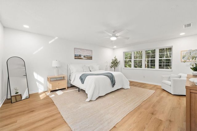 3328 NW 18TH AVENUE, Gainesville, FL 32605