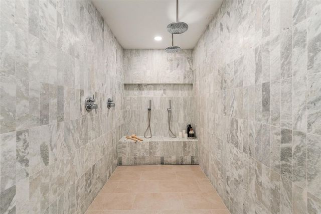 3328 NW 18TH AVENUE, Gainesville, FL 32605