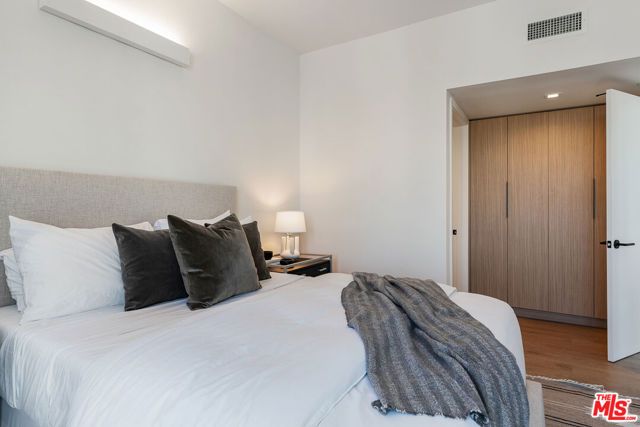 10700 Tabor Street 326, Los Angeles, CA 90034