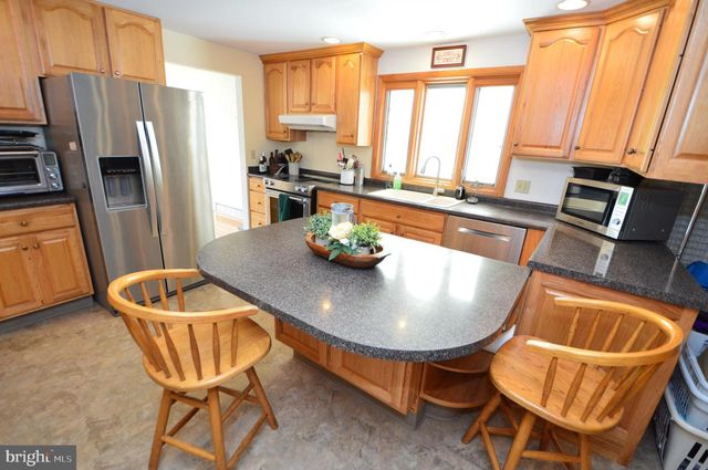 1406 REGENCY CIR, Harrisburg, PA 17110