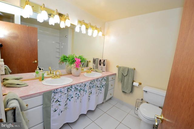 1406 REGENCY CIR, Harrisburg, PA 17110