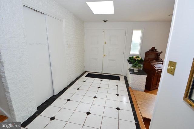 1406 REGENCY CIR, Harrisburg, PA 17110