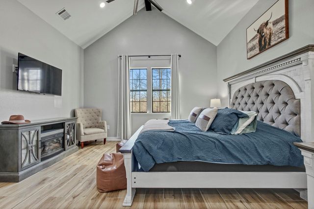 142 Anderson DR, Red Rock, TX 78662