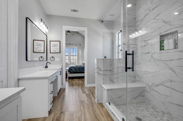 142 Anderson DR, Red Rock, TX 78662