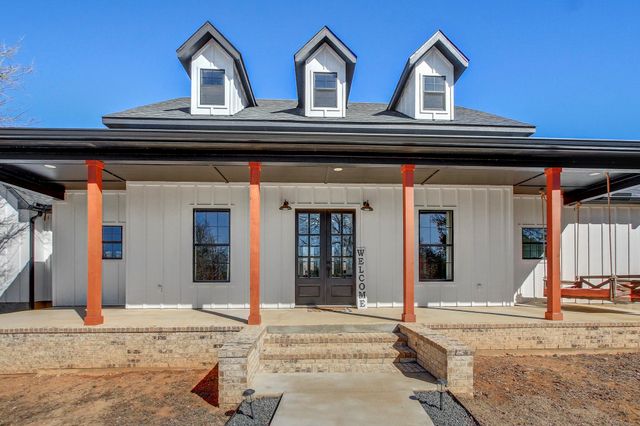 142 Anderson DR, Red Rock, TX 78662