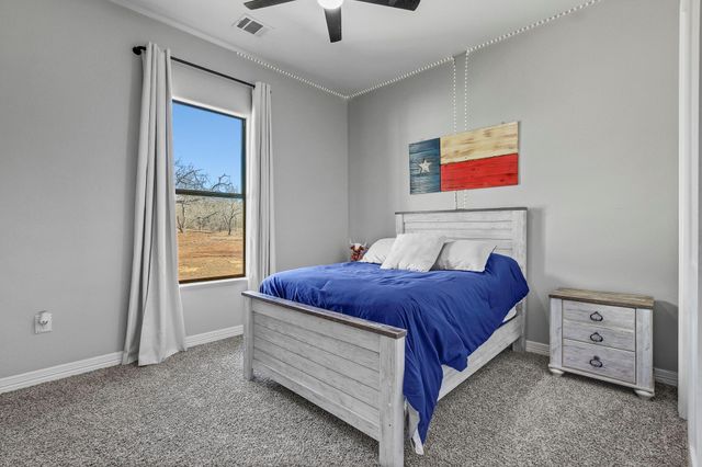 142 Anderson DR, Red Rock, TX 78662