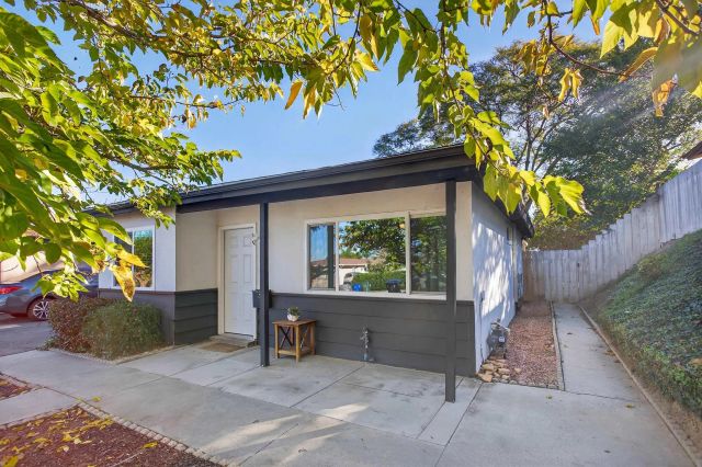 3548 De Leone Rd, San Marcos, CA 92069