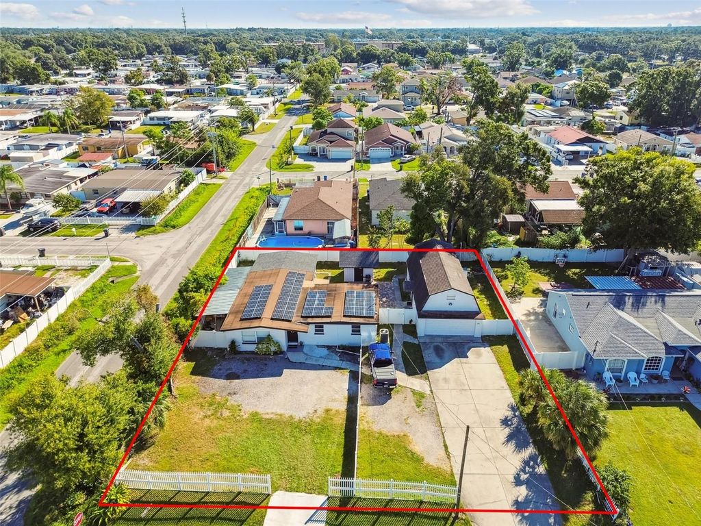 5825 N THATCHER AVENUE, Tampa, FL 33614
