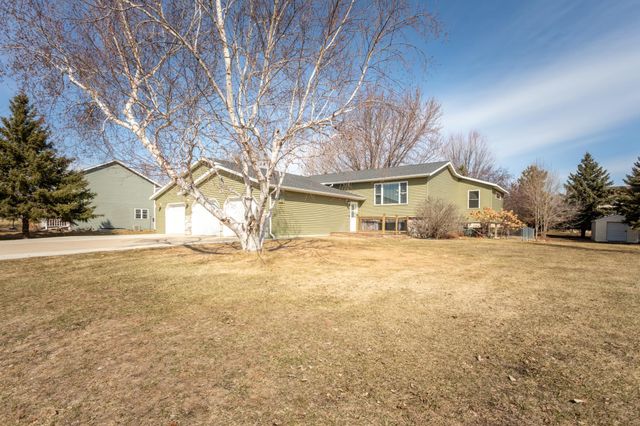 1177 Bridgeport Lane NW, Alexandria, MN 56308