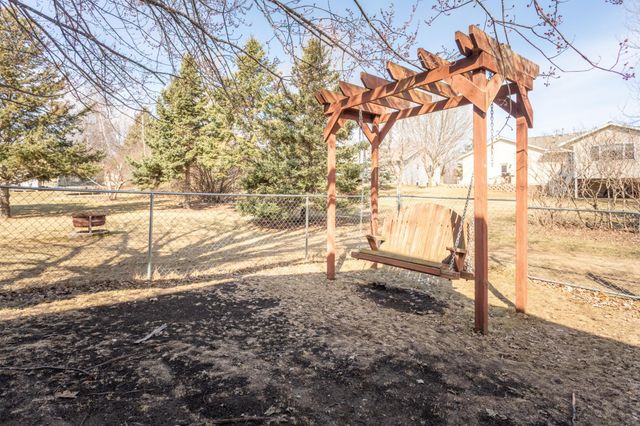 1177 Bridgeport Lane NW, Alexandria, MN 56308