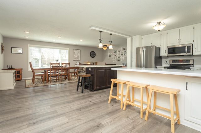 1177 Bridgeport Lane NW, Alexandria, MN 56308