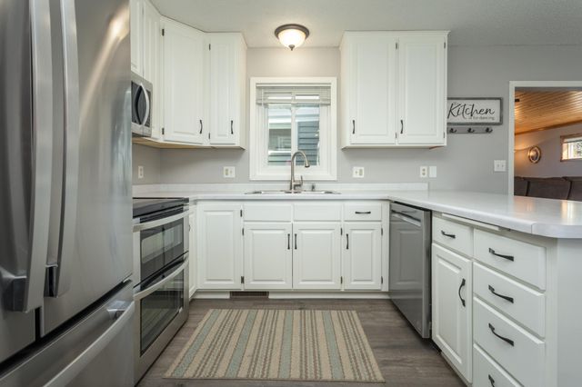 1177 Bridgeport Lane NW, Alexandria, MN 56308