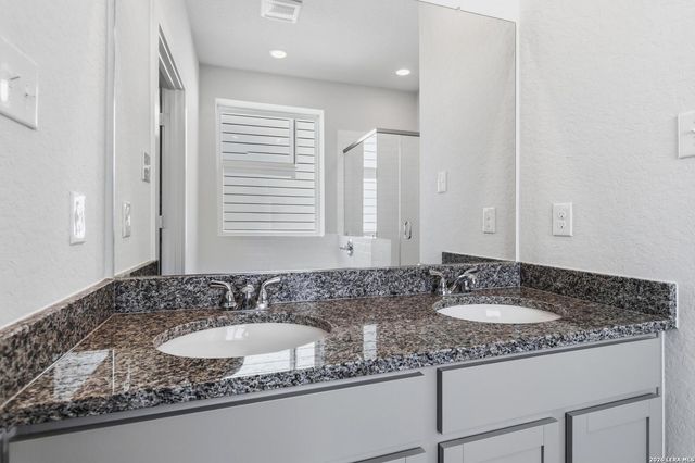 2906 Haffner Road, Converse, TX 78109