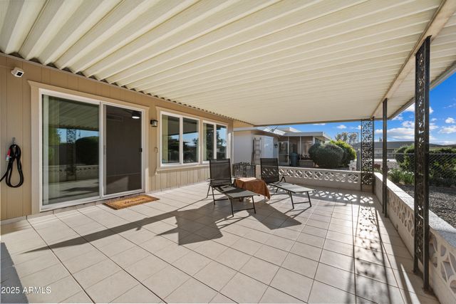 16869 N Meadow Park Drive, Sun City, AZ 85351