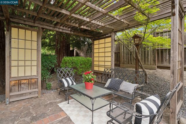 737 Arboles Pl, San Ramon, CA 94583