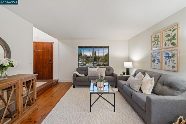 737 Arboles Pl, San Ramon, CA 94583