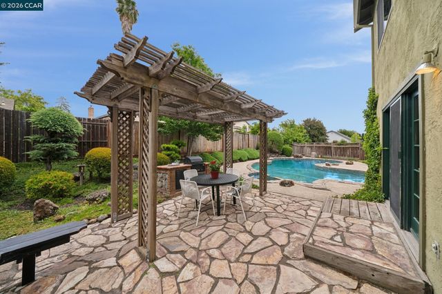 737 Arboles Pl, San Ramon, CA 94583