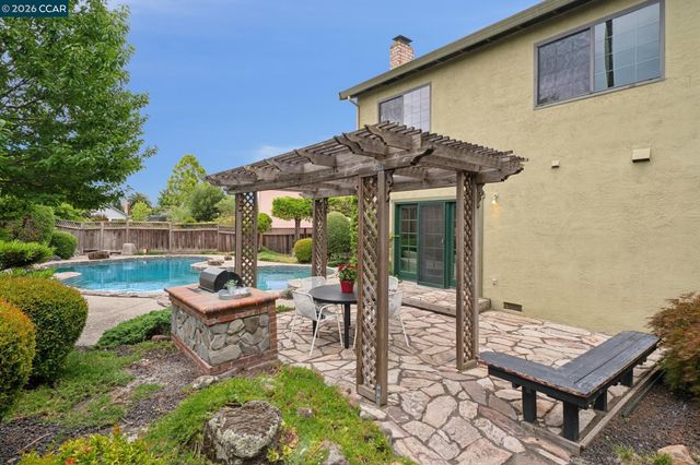 737 Arboles Pl, San Ramon, CA 94583